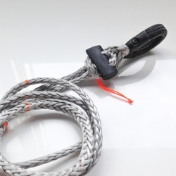 Stroppo in Dyneema con moschettone a T per la drizza