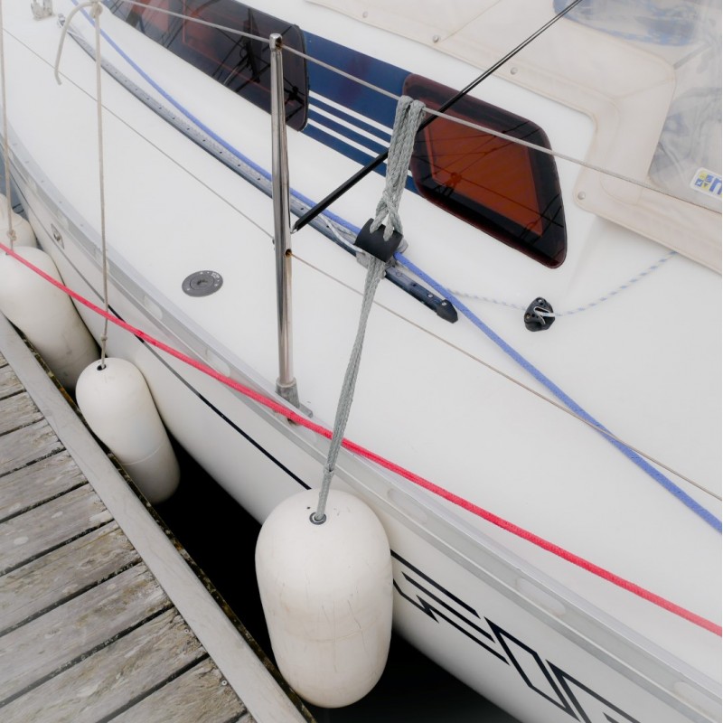 Adjustable fenders for boats T-Bat®